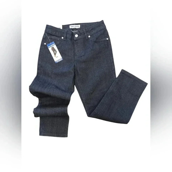 Nygard  NWT Dark Wash Denim Crop Skinny Jeans Size 4 - Picture 1 of 6